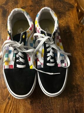 Colorful checkered vans. Women’s size 9.5/ Men’s size 8.0